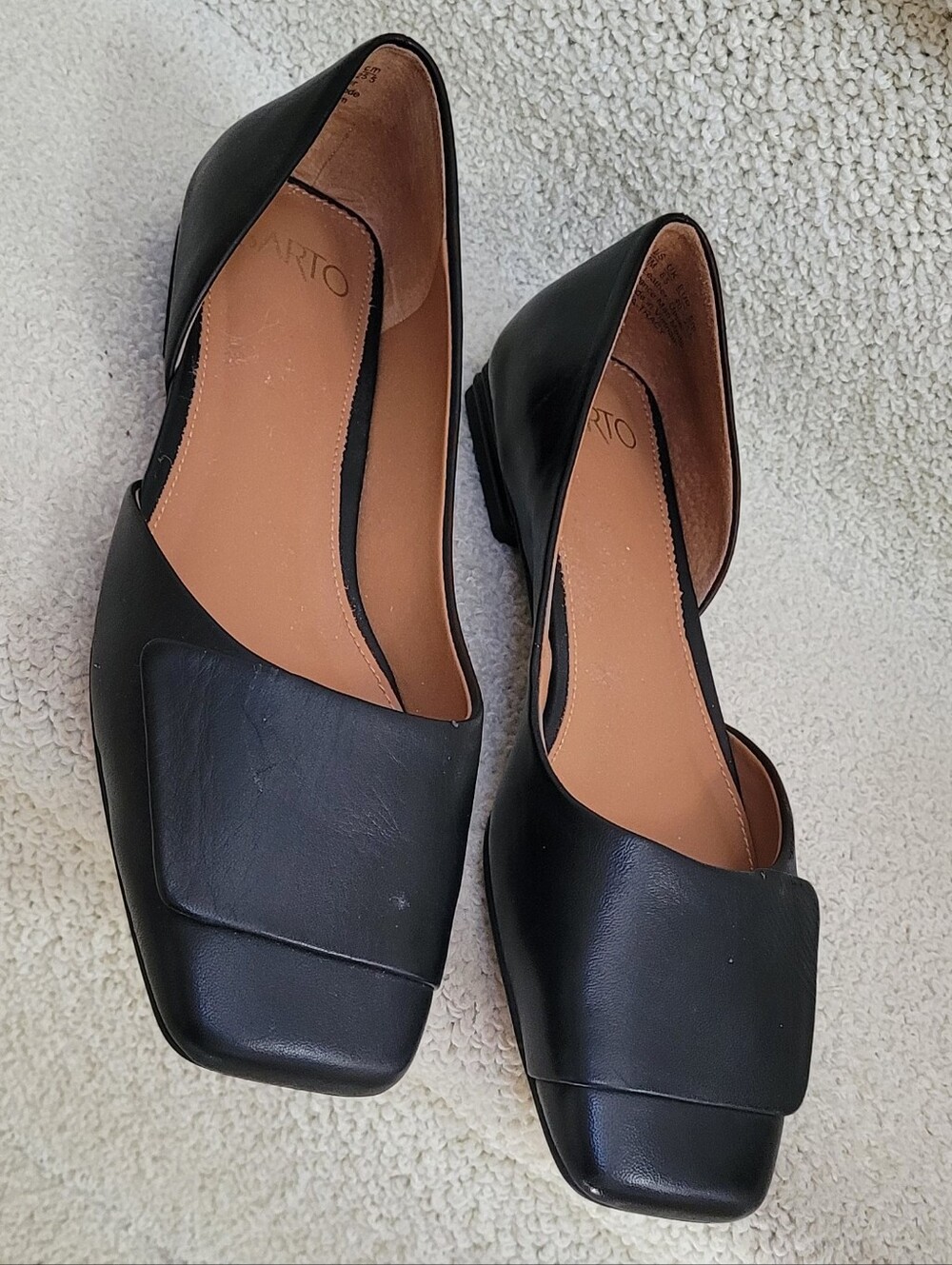 Black D'Orsay Square-Toe Flats by